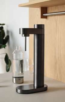 Brus hiilihapotuslaite, musta