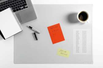 Kirjoitusalusta 65x50cm kirkas