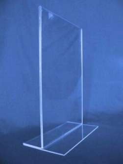 Esiteteline A4 T-malli