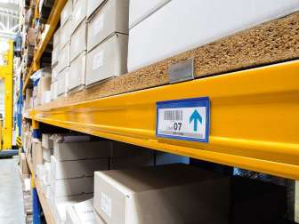 Etiketin suojatasku 100x38 mm magneettinen