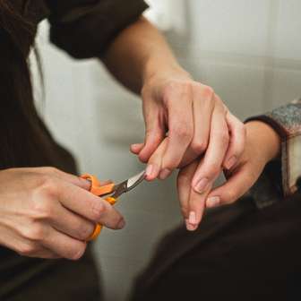 Fiskars Classic 10cm kaarevateräiset