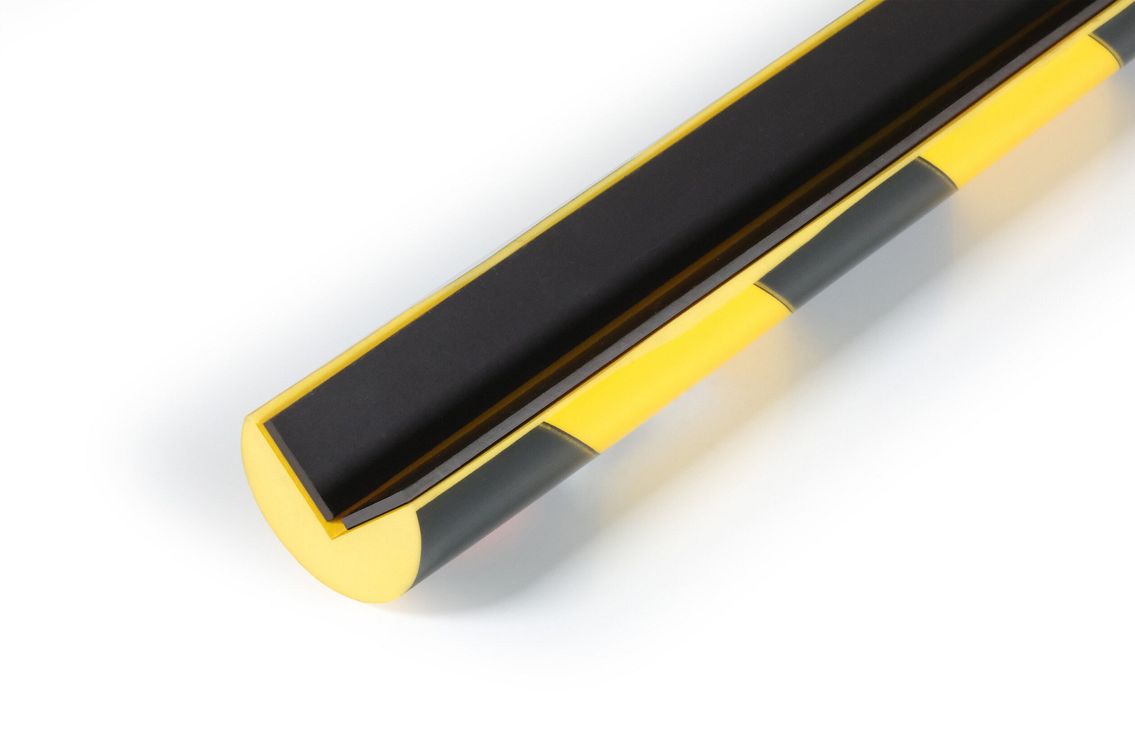 Kulmasuoja C25R magneettinen