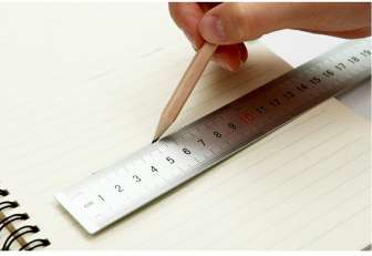 MG viivain 20cm alumiini