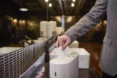 Pöytäannostelija H2 käsipyyhe.