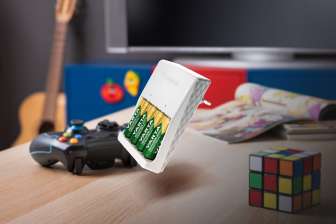 Varta Plug Charger laturi